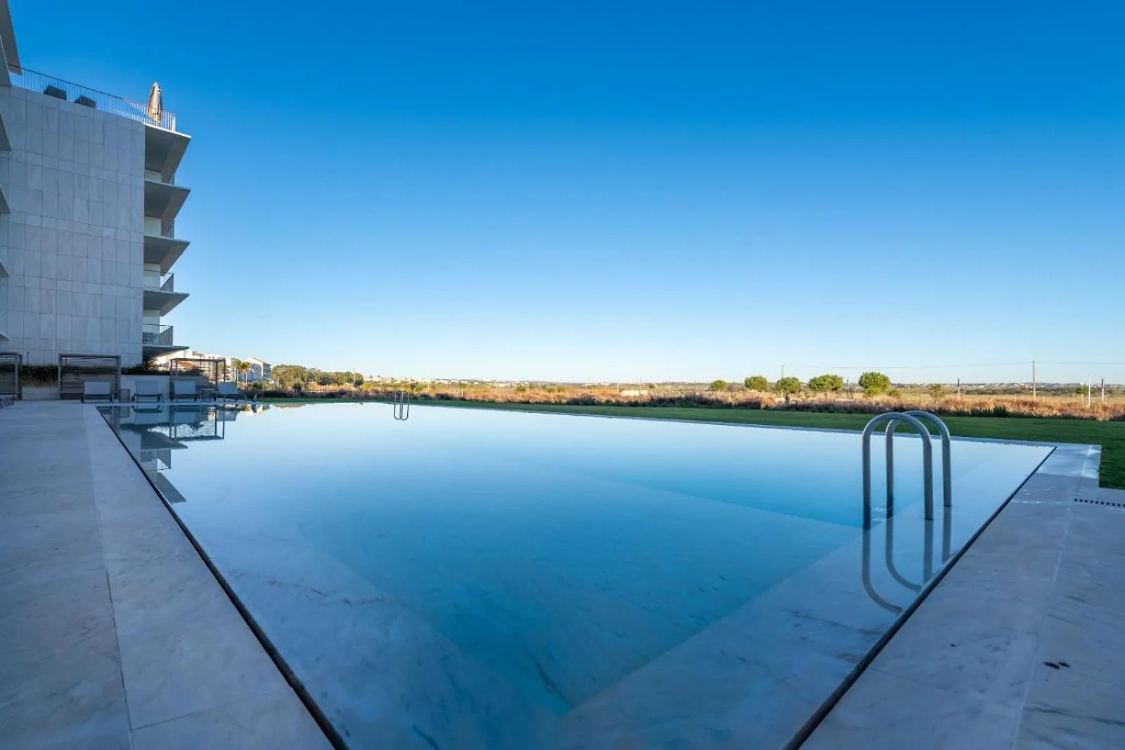 Cond Bayline - Corvina - Spa - Pool - Gym - Beach - By Bedzy Armação de Pêra Apartamento
