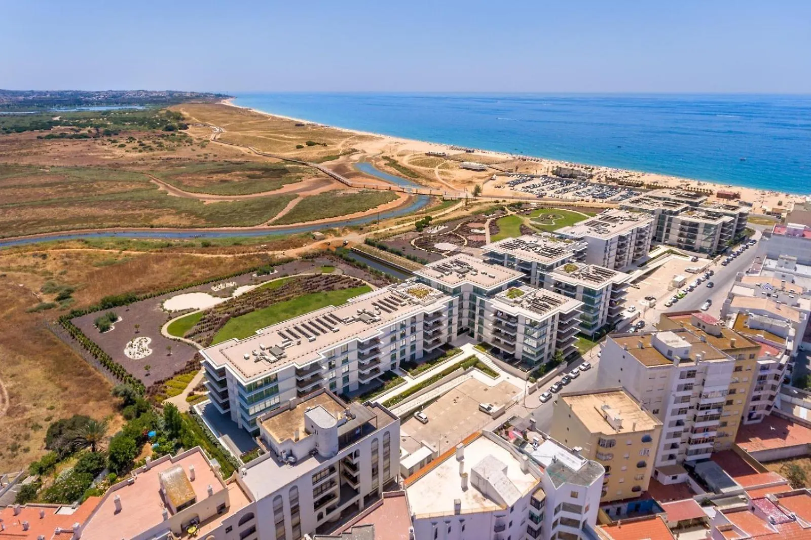 Apartamento Cond Bayline - Corvina - Spa - Pool - Gym - Beach - By Bedzy Armação de Pêra