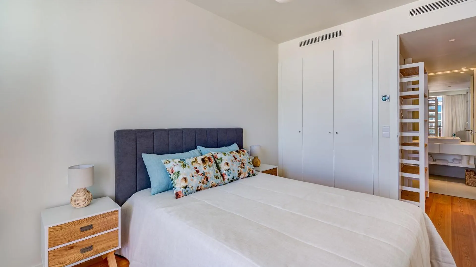 Cond Bayline - Corvina - Spa - Pool - Gym - Beach - By Bedzy Armação de Pêra 0*,