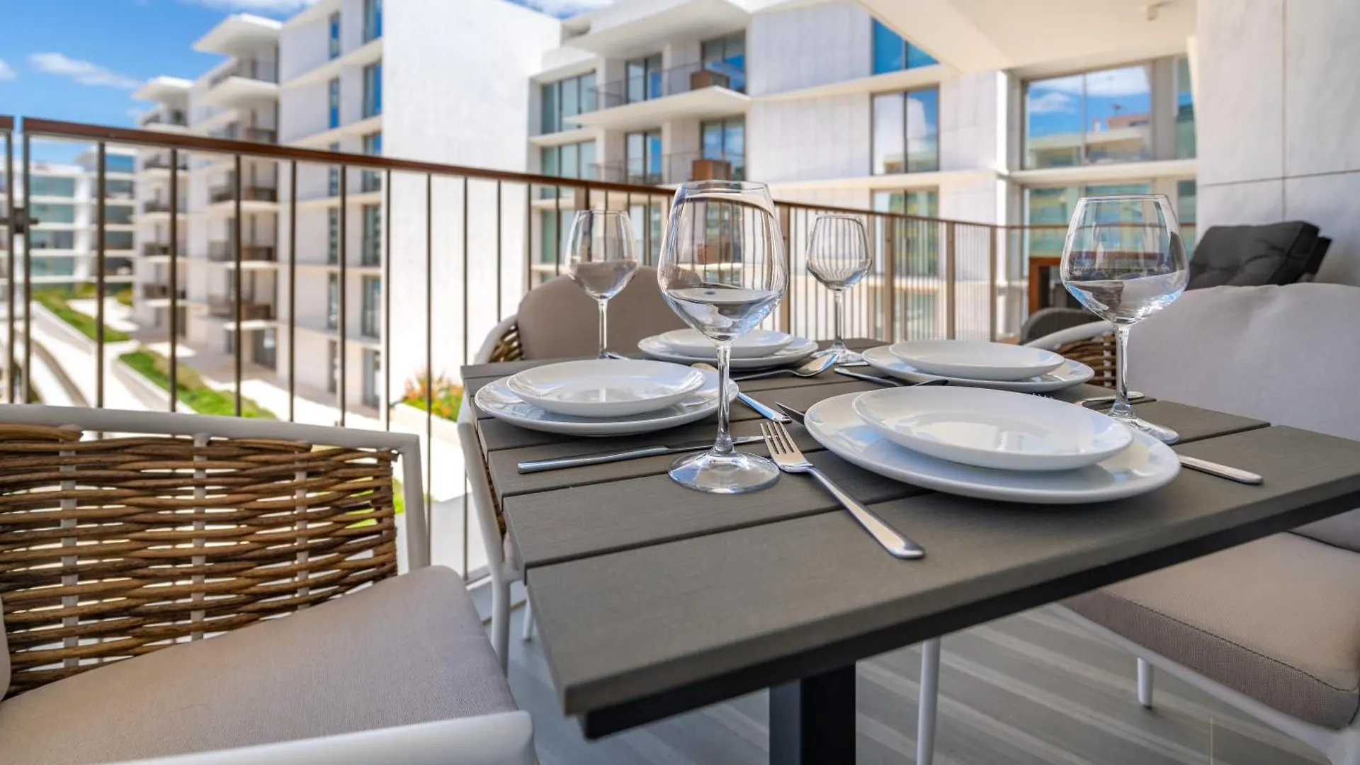 Cond Bayline - Corvina - Spa - Pool - Gym - Beach - By Bedzy Armação de Pêra Apartamento